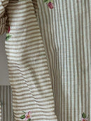 Blusa Laço Elegance — Estampa Delicada e Caimento Fluido